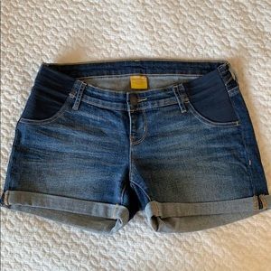 Old Navy maternity jean shorts size 2